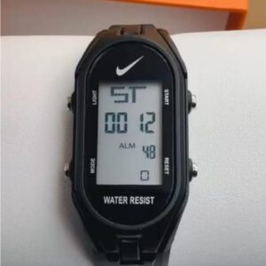 Montre de sport numérique Nike Triax Fury couleur noire
